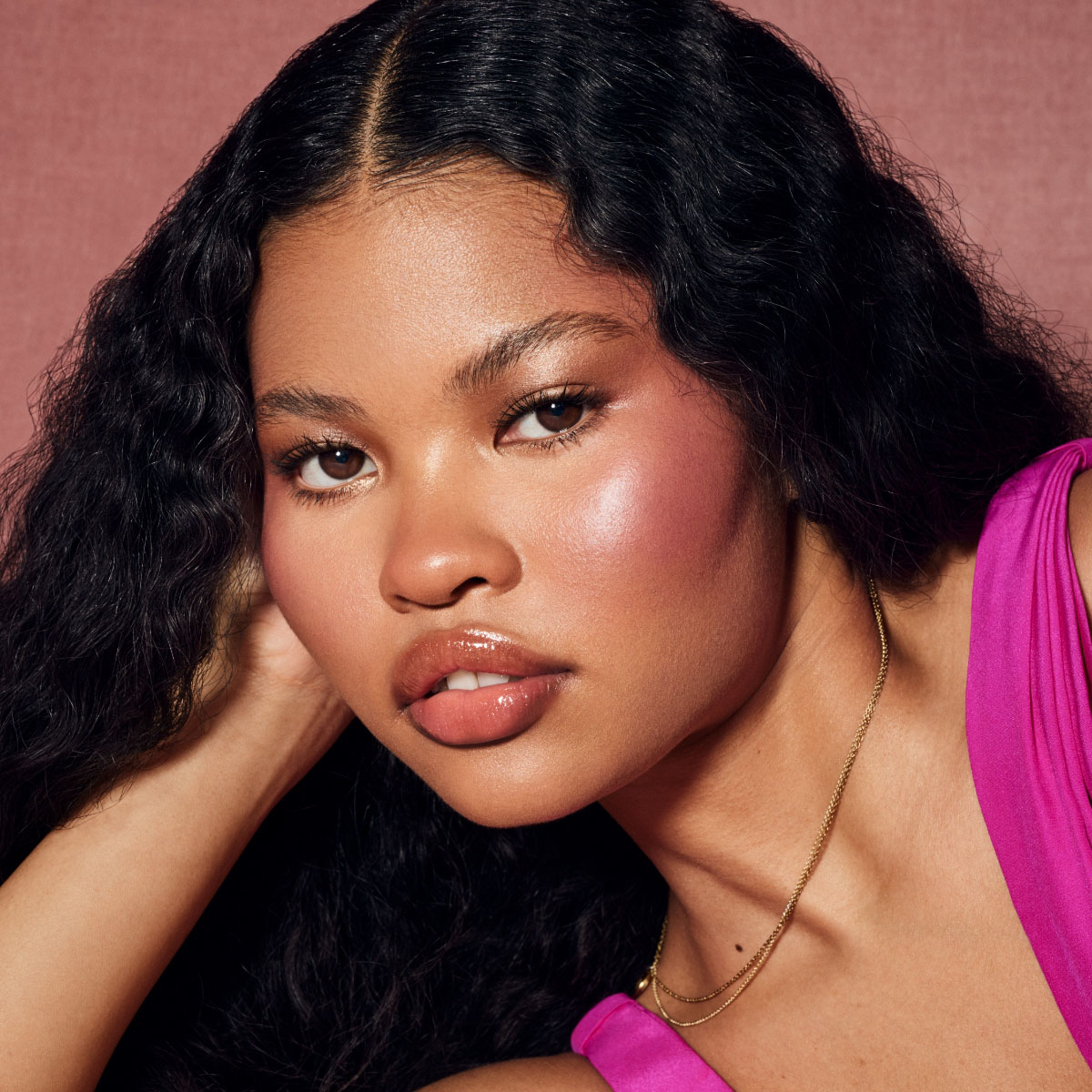 FENTY CHEEKS SUEDE POWDER BLUSH (RUBOR PARA MEJILLAS)